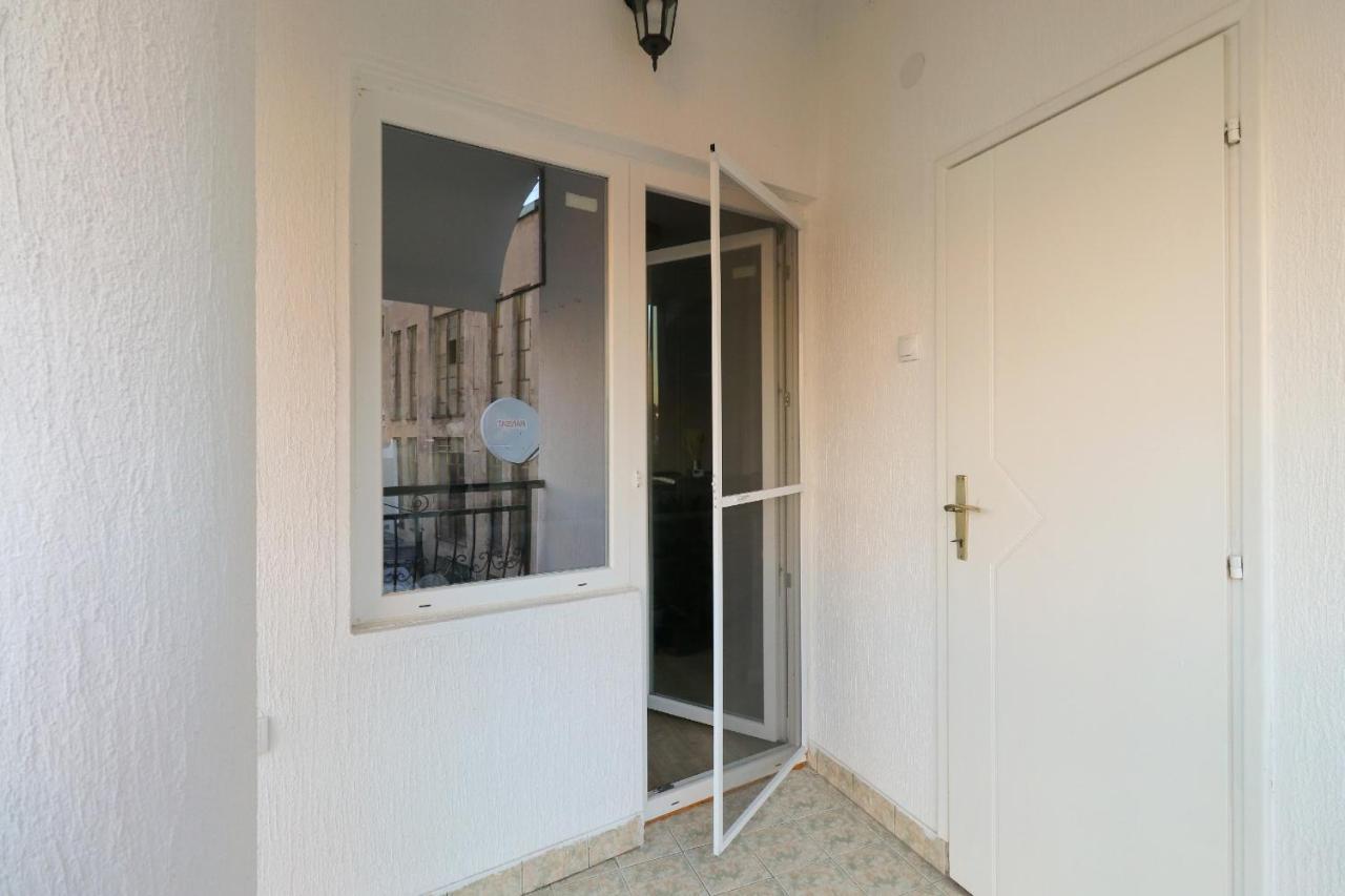 Heart Of Nis Lux Διαμέρισμα Εξωτερικό φωτογραφία